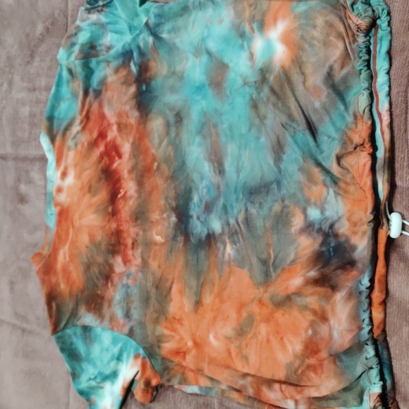 Top - Picture 4 of 4